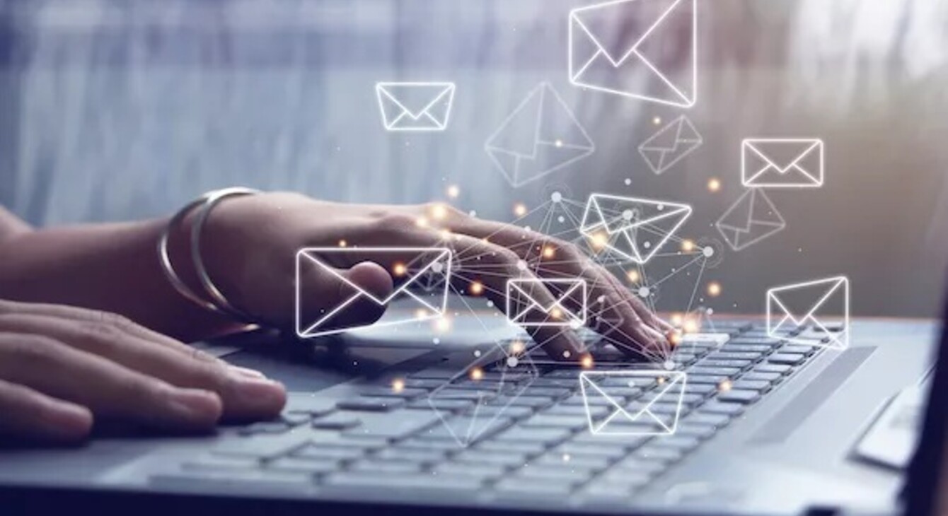 envoi de messages électroniques