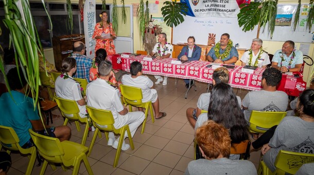 Signature de la convention "Classe Défense" à Arue