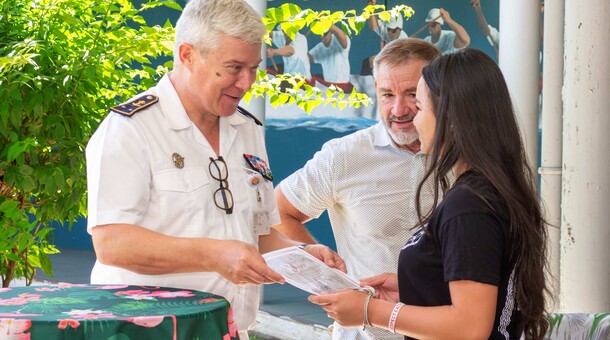 Remise des prix du concours de dessins et poèmes ouvert aux élèves des classes de défense et de sécurité globale (CDSG)