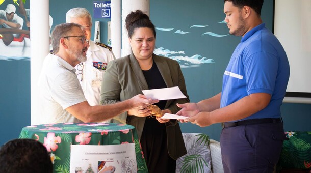 Remise des prix du concours de dessins et poèmes ouvert aux élèves des classes de défense et de sécurité globale (CDSG)