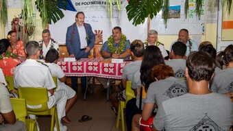 Signature de la convention "Classe Défense" à Arue