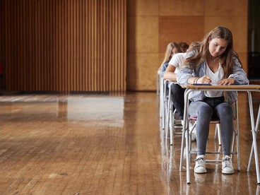 Surveillant de concours et d'examens